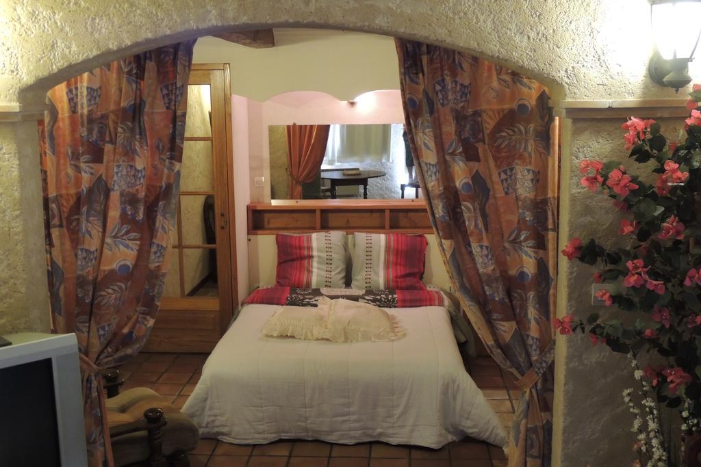 Le Manoir De Goliath Apartment Toutainville Phòng bức ảnh